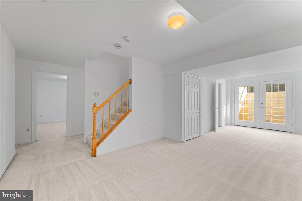 209 Foxborough Dr SW
