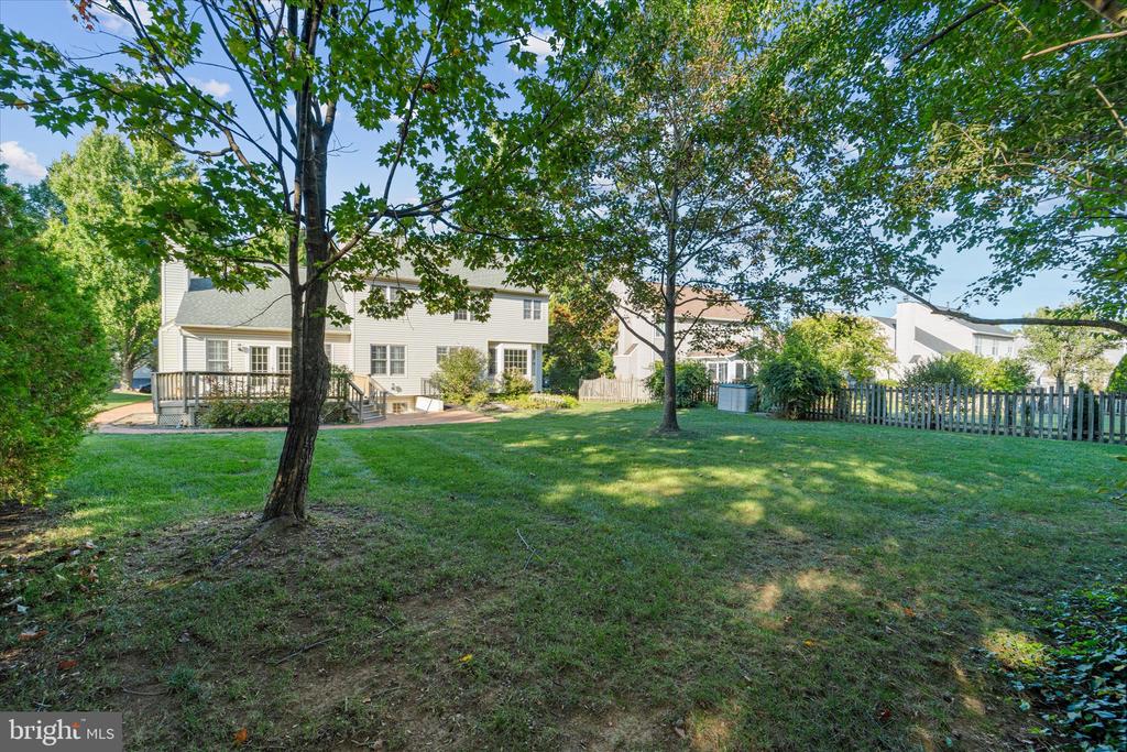 209 Foxborough Dr SW