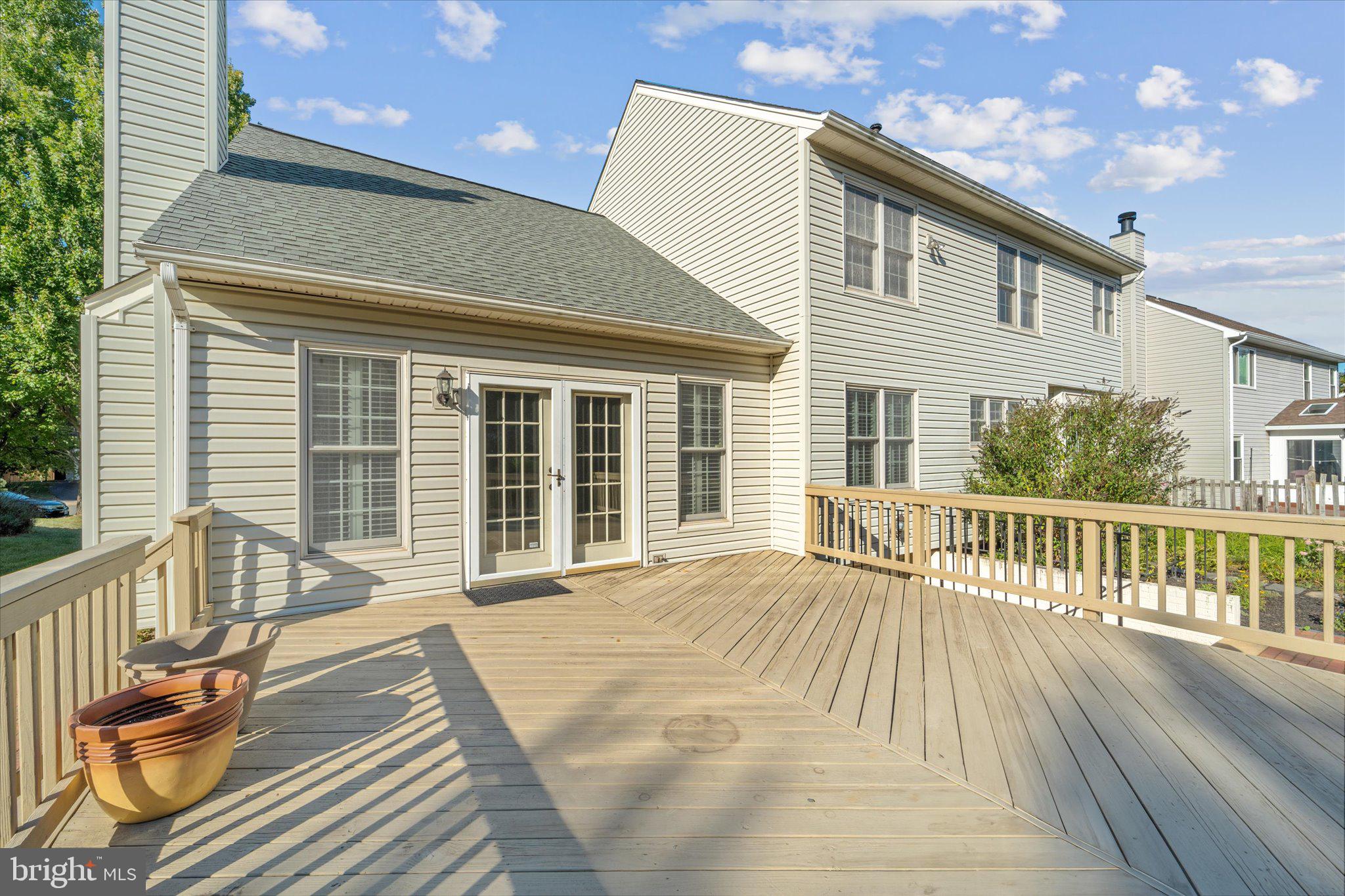 209 Foxborough Dr SW