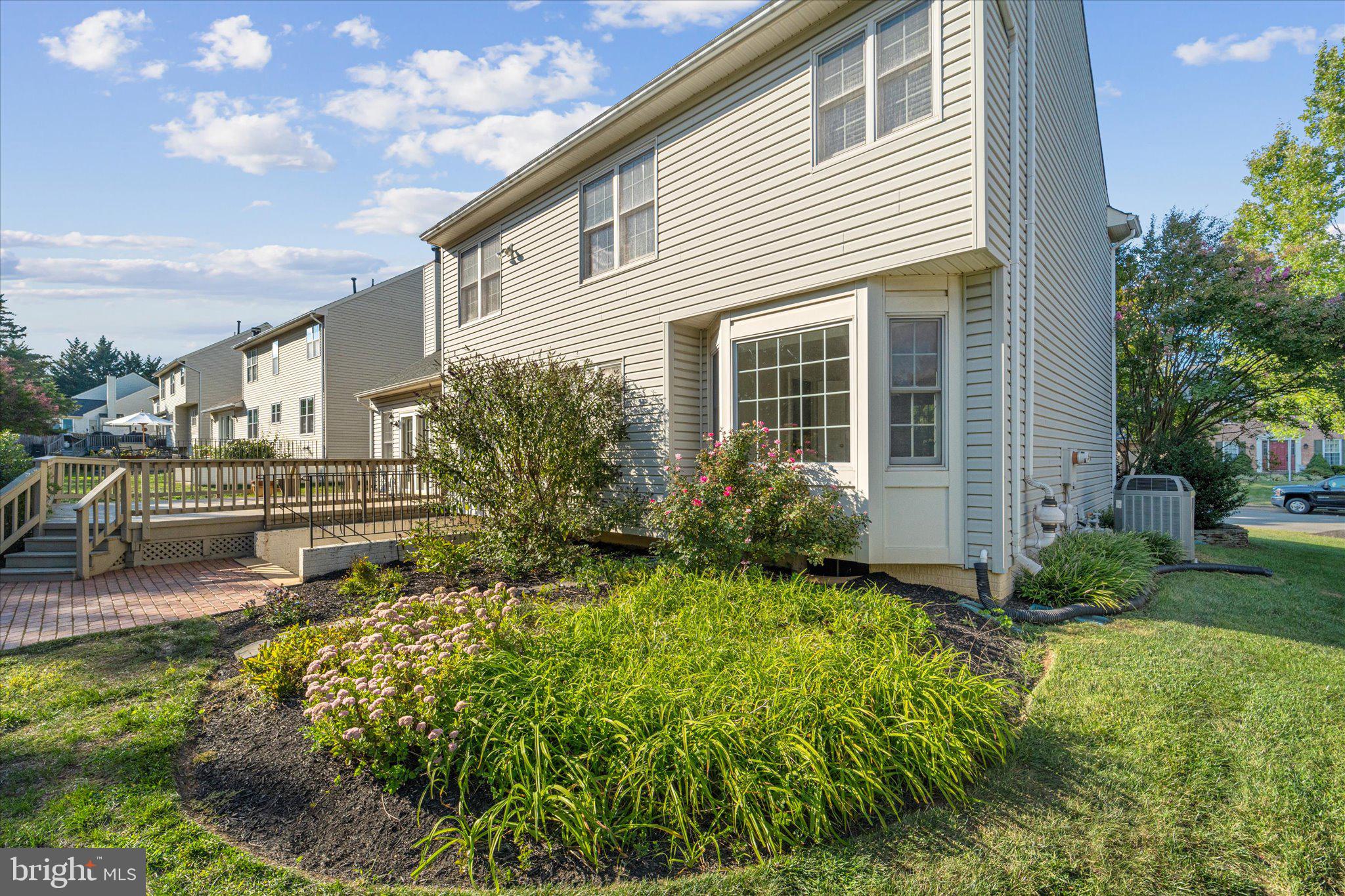 209 Foxborough Dr SW