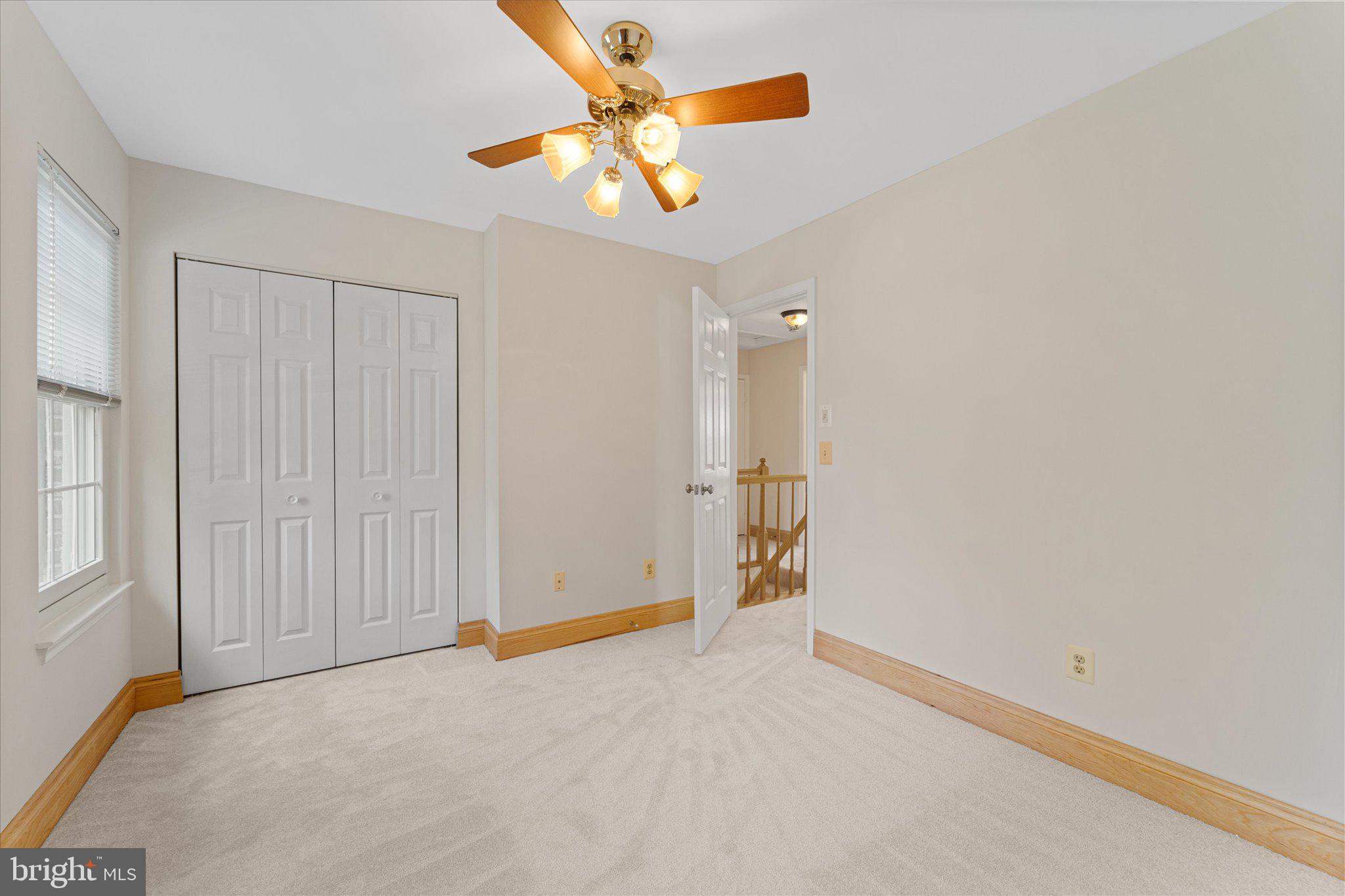 209 Foxborough Dr SW