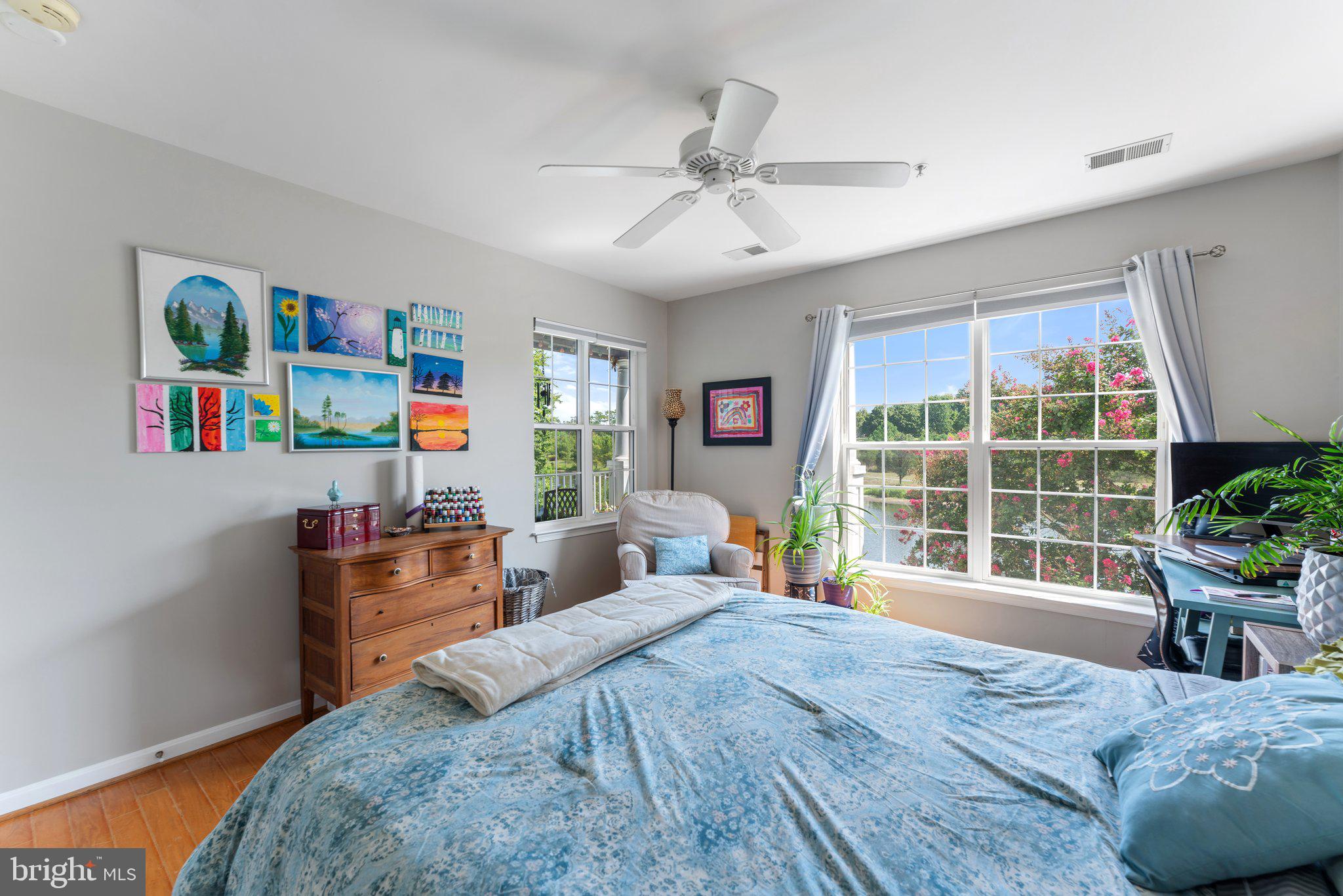 25260 Lake Shore Sq #202