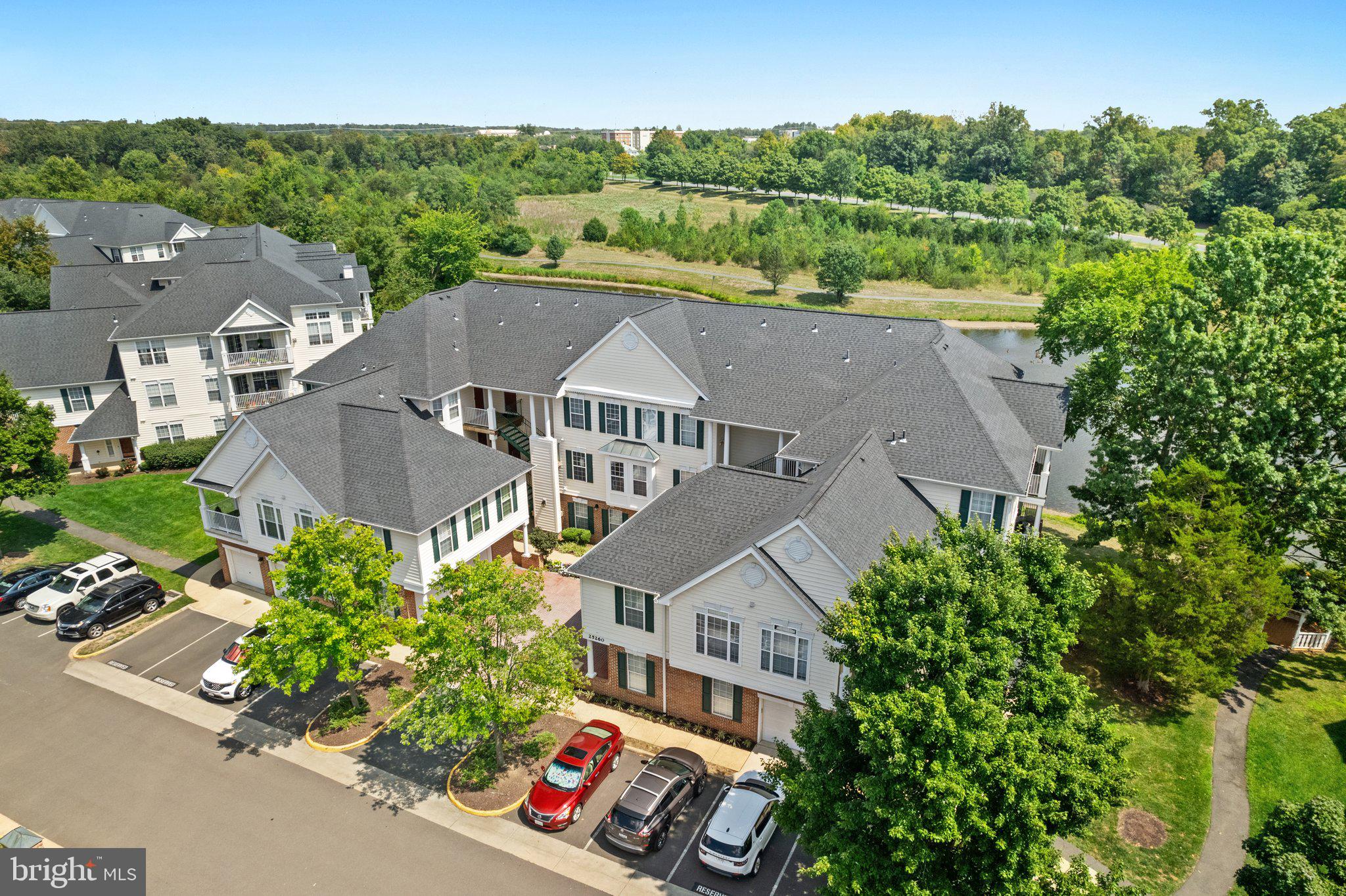 25260 Lake Shore Sq #202