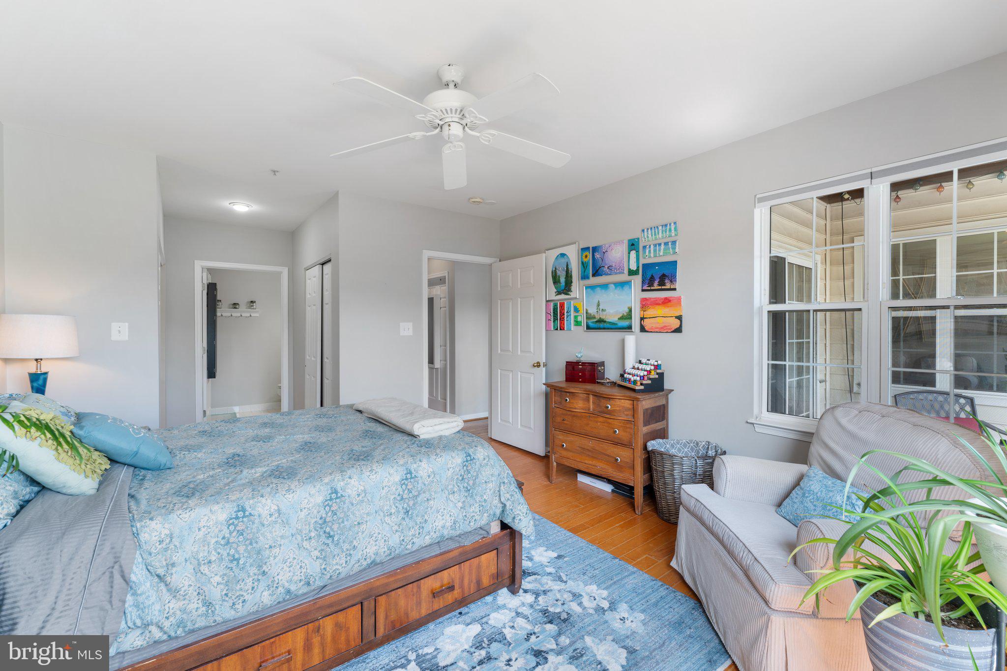 25260 Lake Shore Sq #202