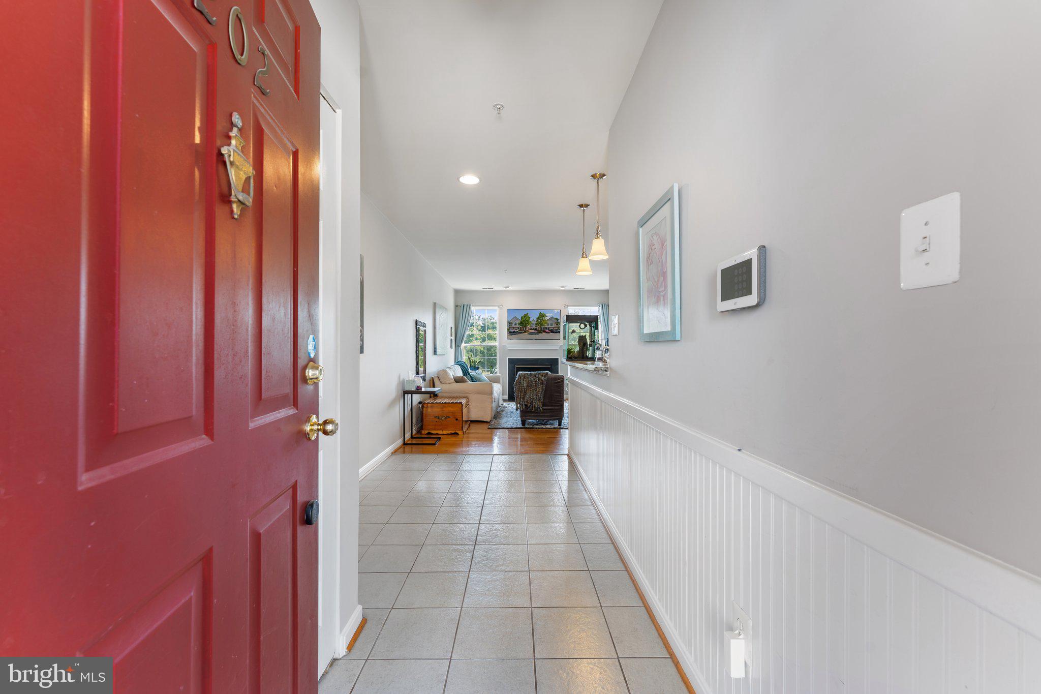 25260 Lake Shore Sq #202