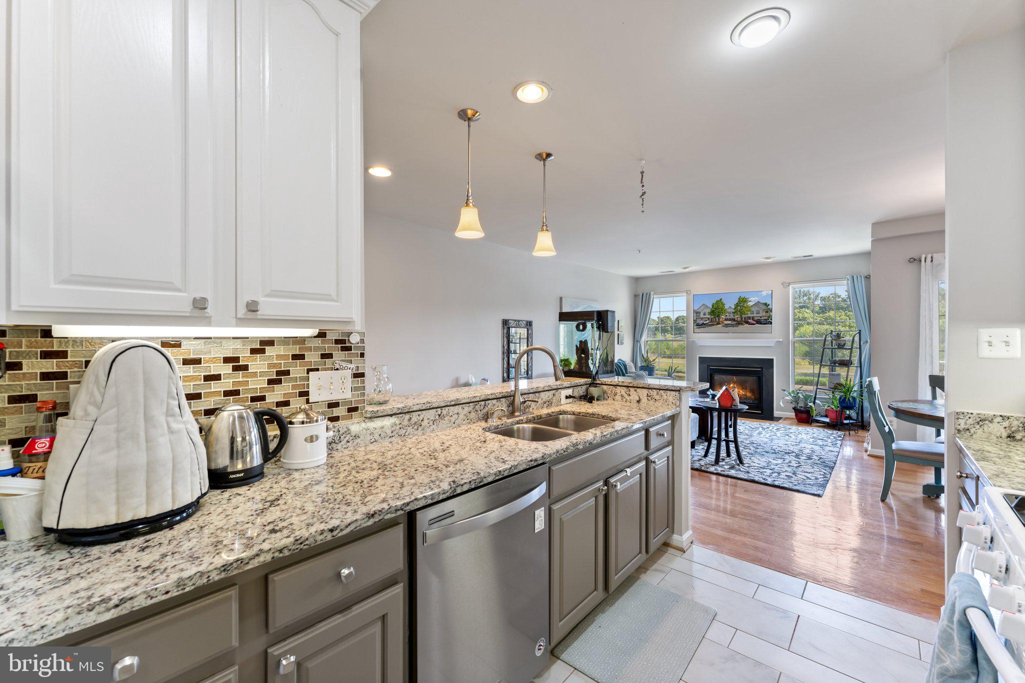 25260 Lake Shore Sq #202