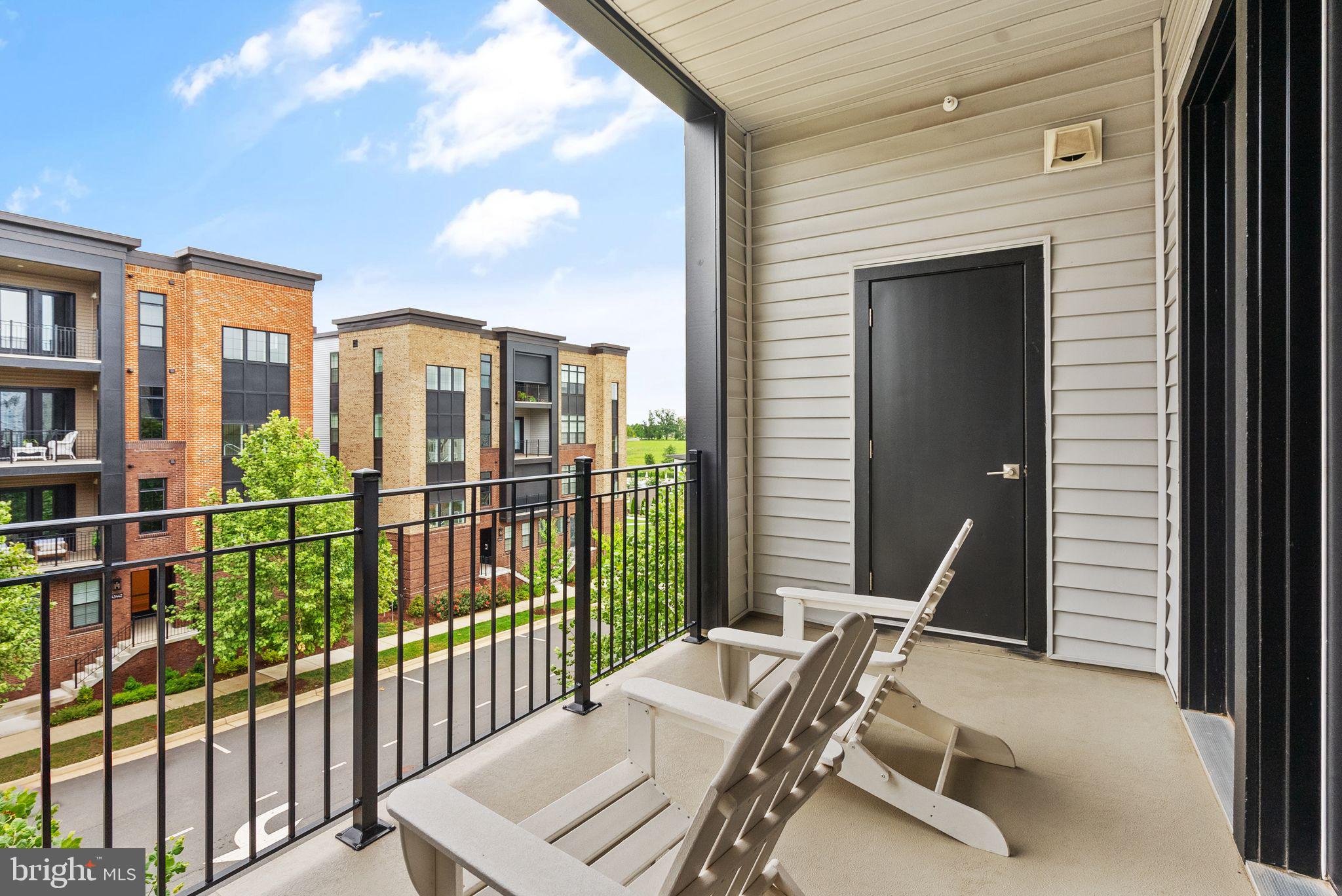 43443 Croson Ln #300