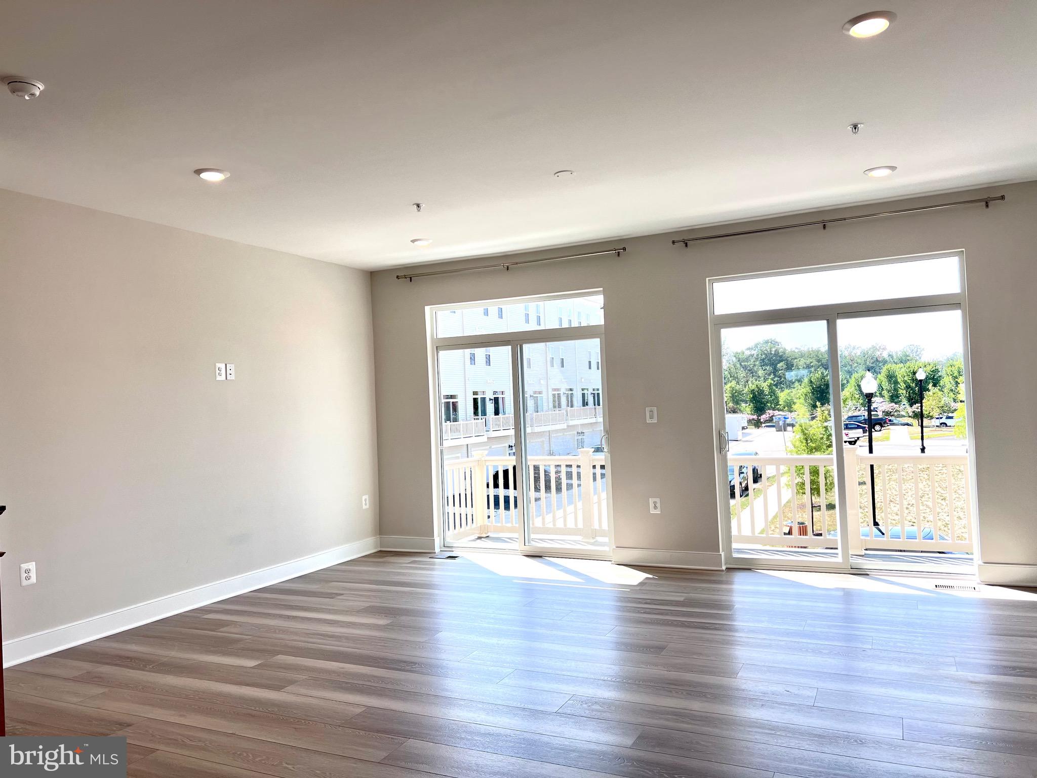 23162 HORSESHOE TRAIL SQ