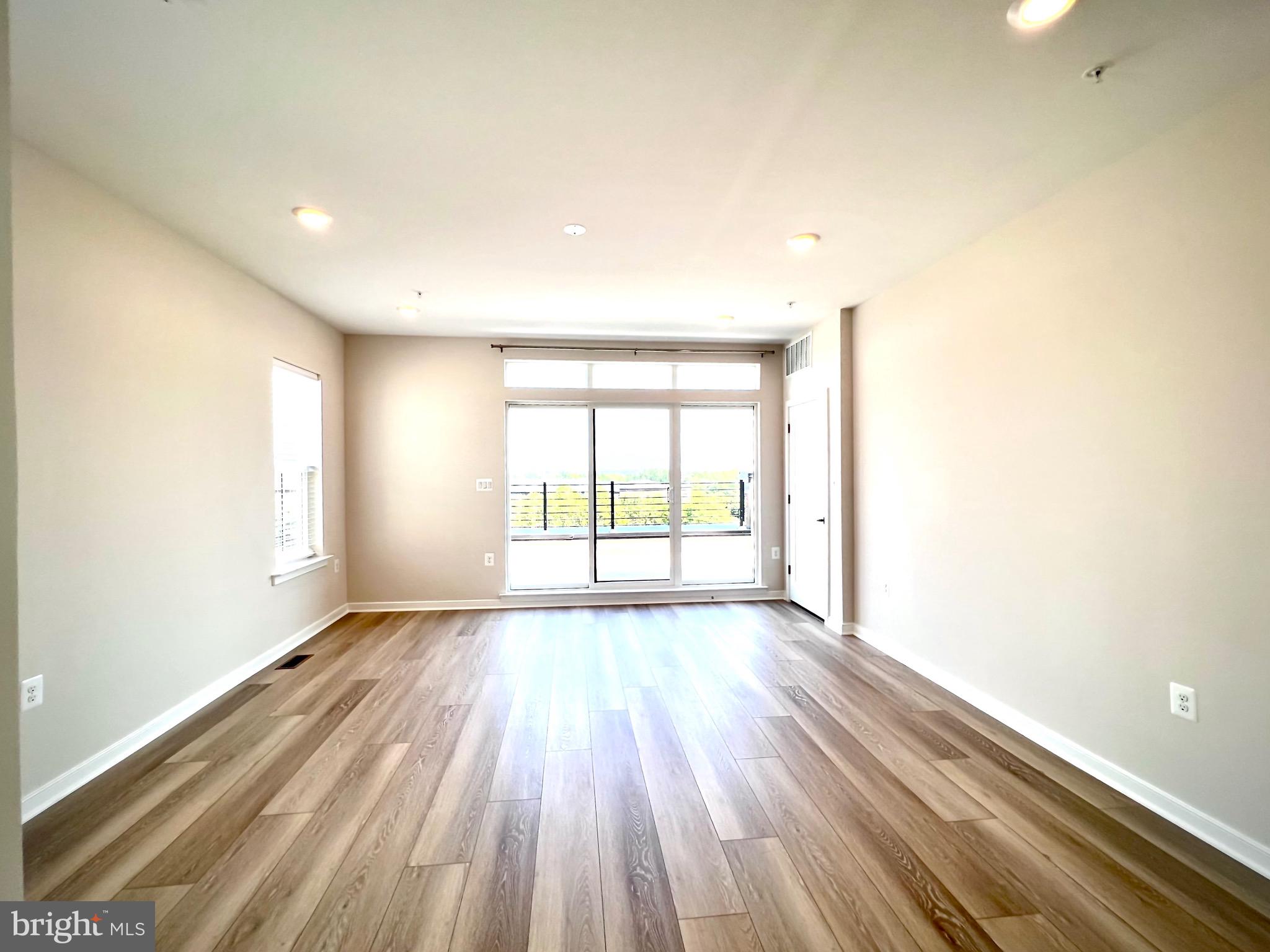 23162 HORSESHOE TRAIL SQ