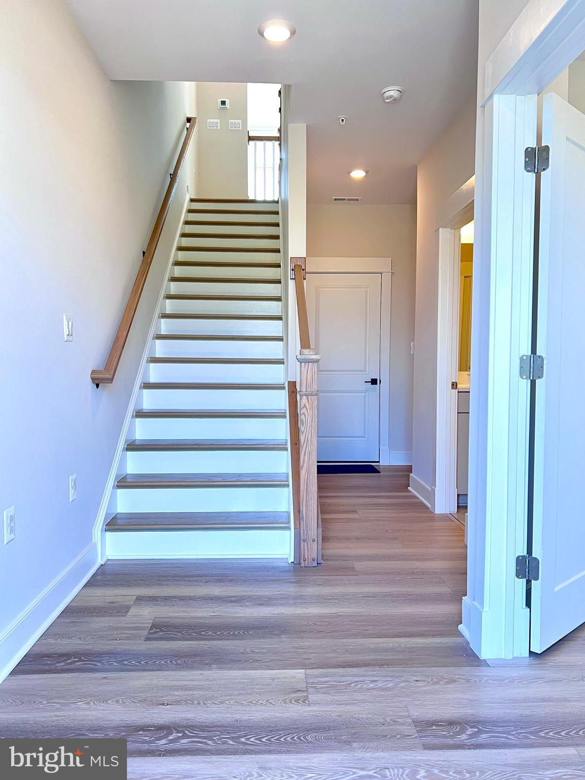23162 HORSESHOE TRAIL SQ