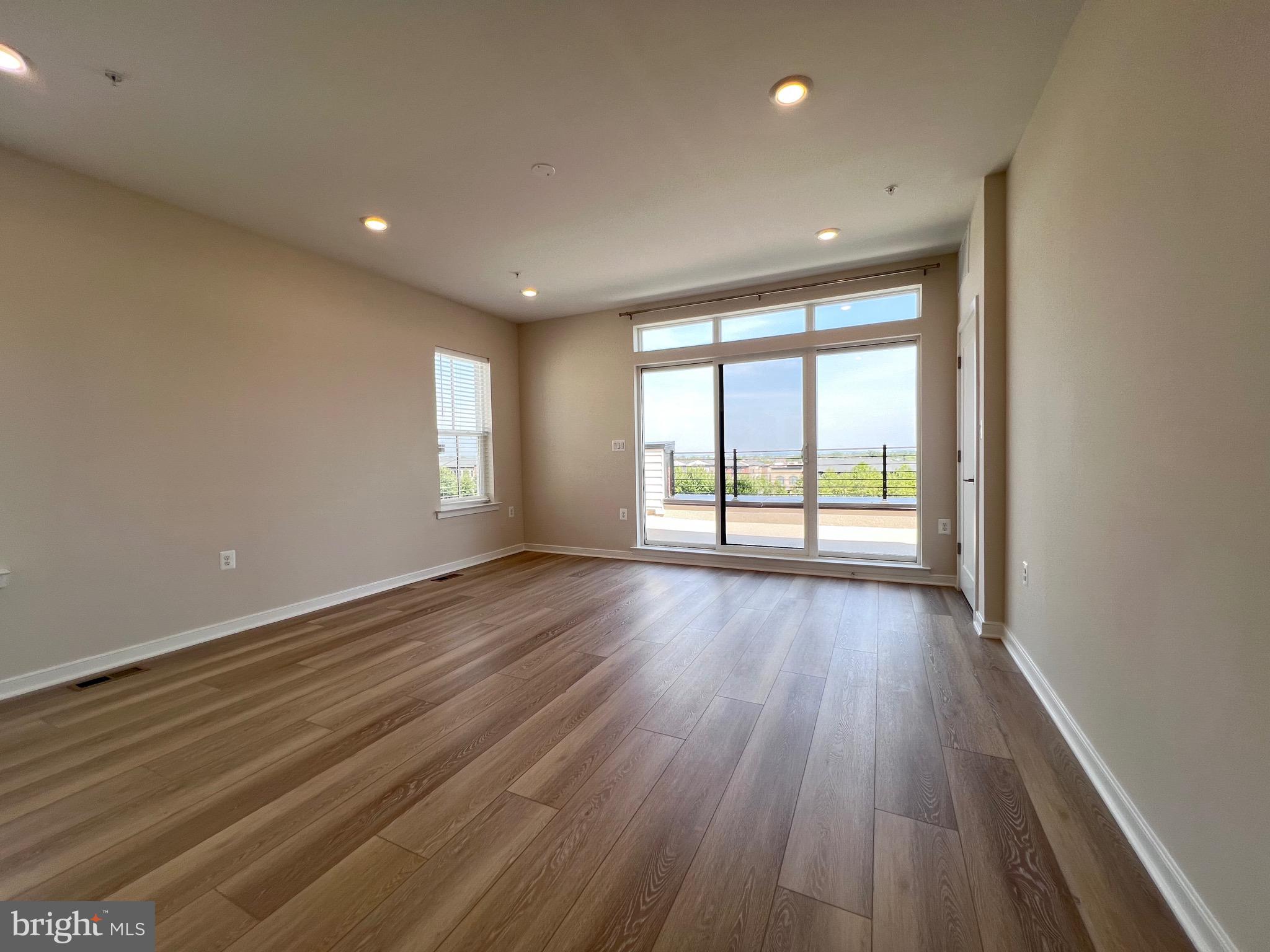 23162 HORSESHOE TRAIL SQ