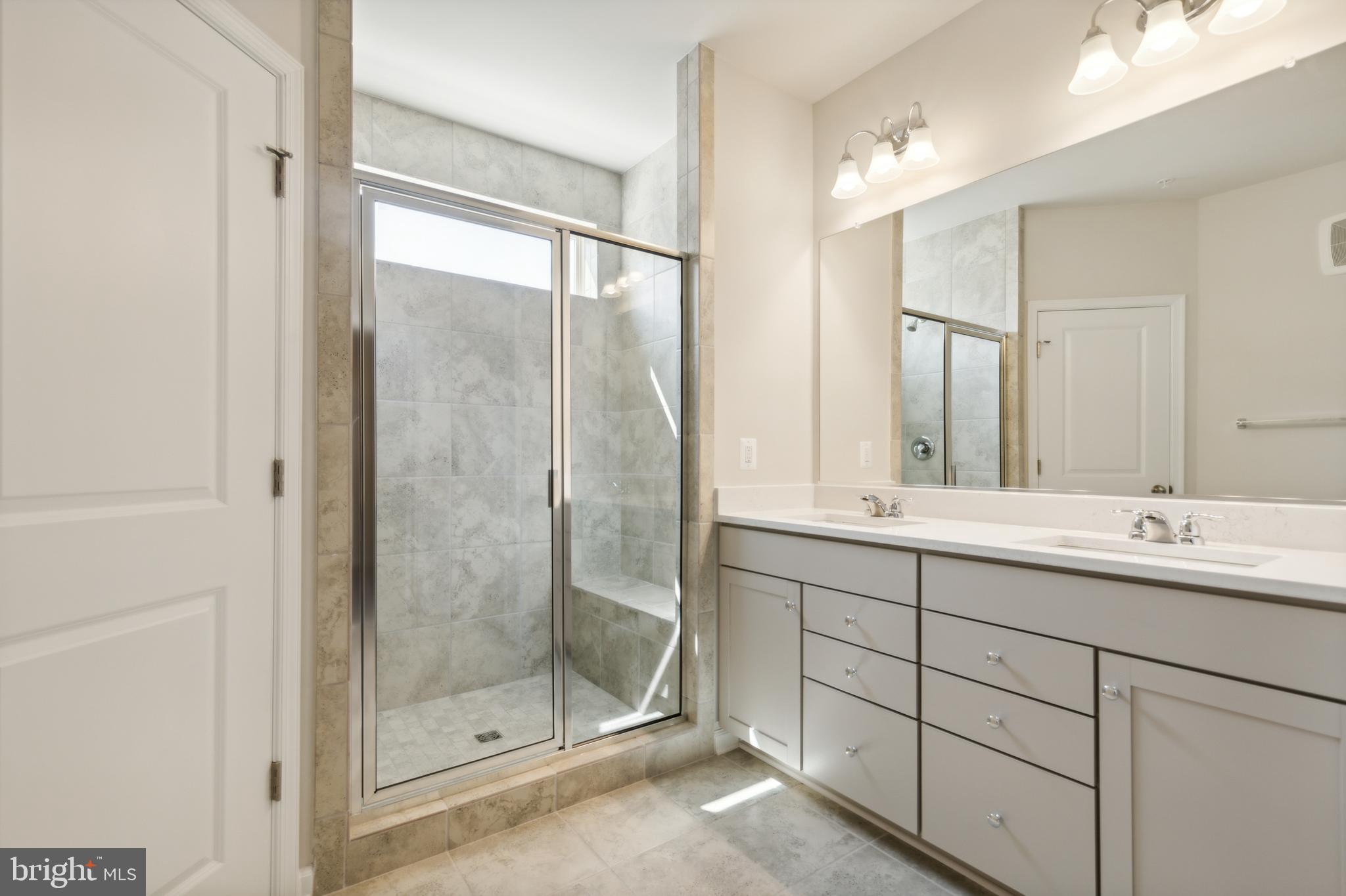 769 Mount Airy Ter NE