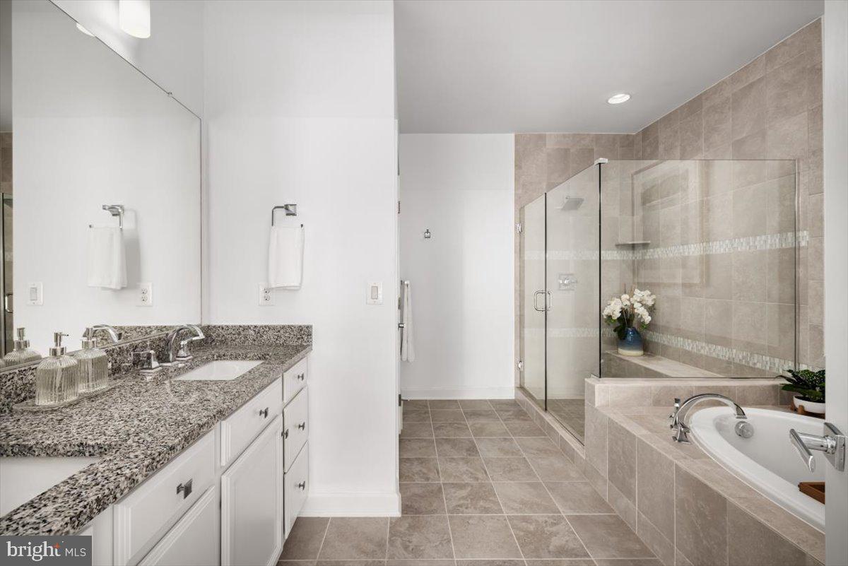 1704 River Sandstone Ter SE