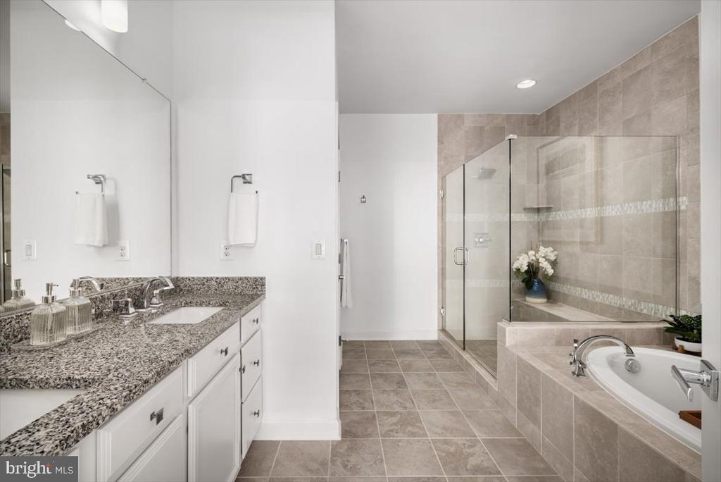 1704 River Sandstone Ter SE