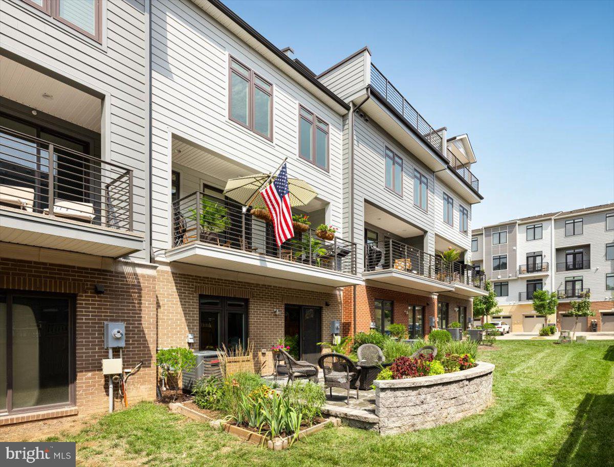 1704 River Sandstone Ter SE