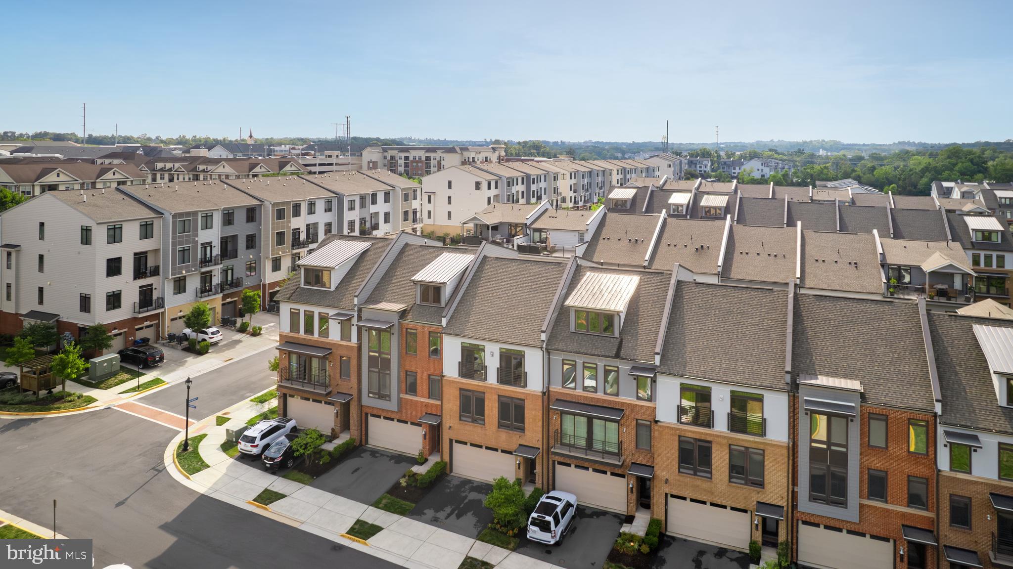 1704 River Sandstone Ter SE