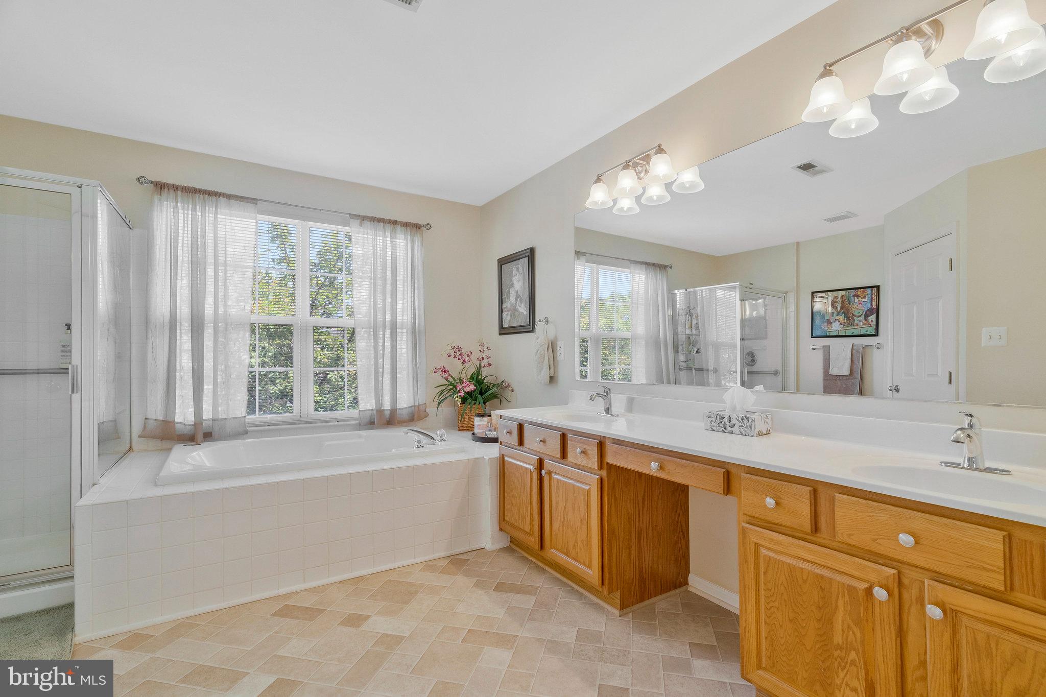 103 Stone Ct NE