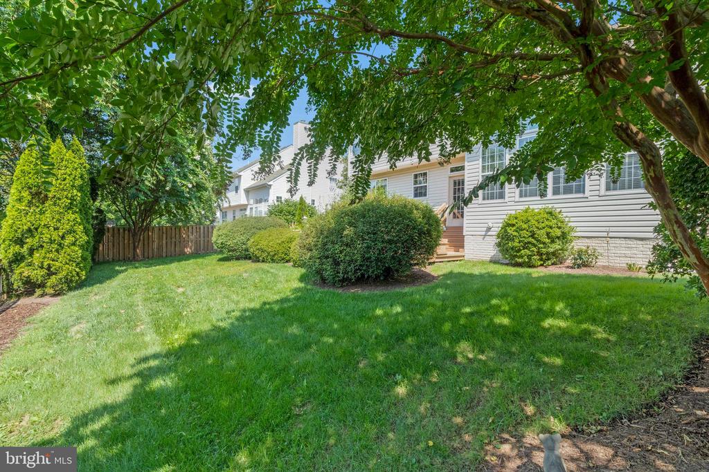 103 Stone Ct NE