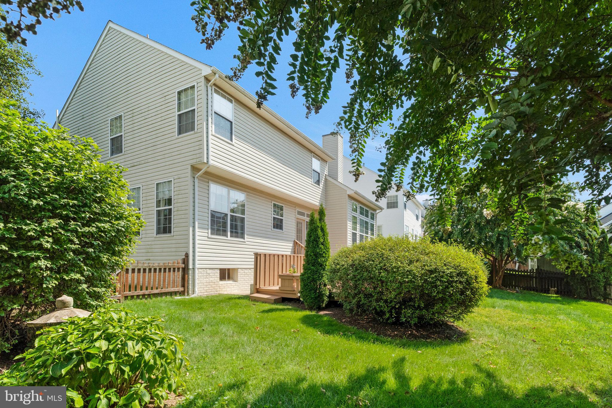 103 Stone Ct NE