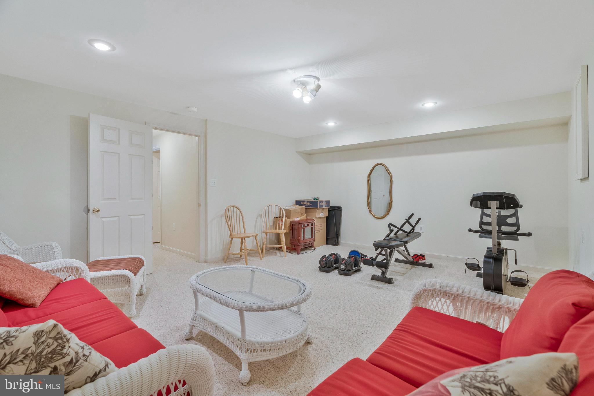 103 Stone Ct NE