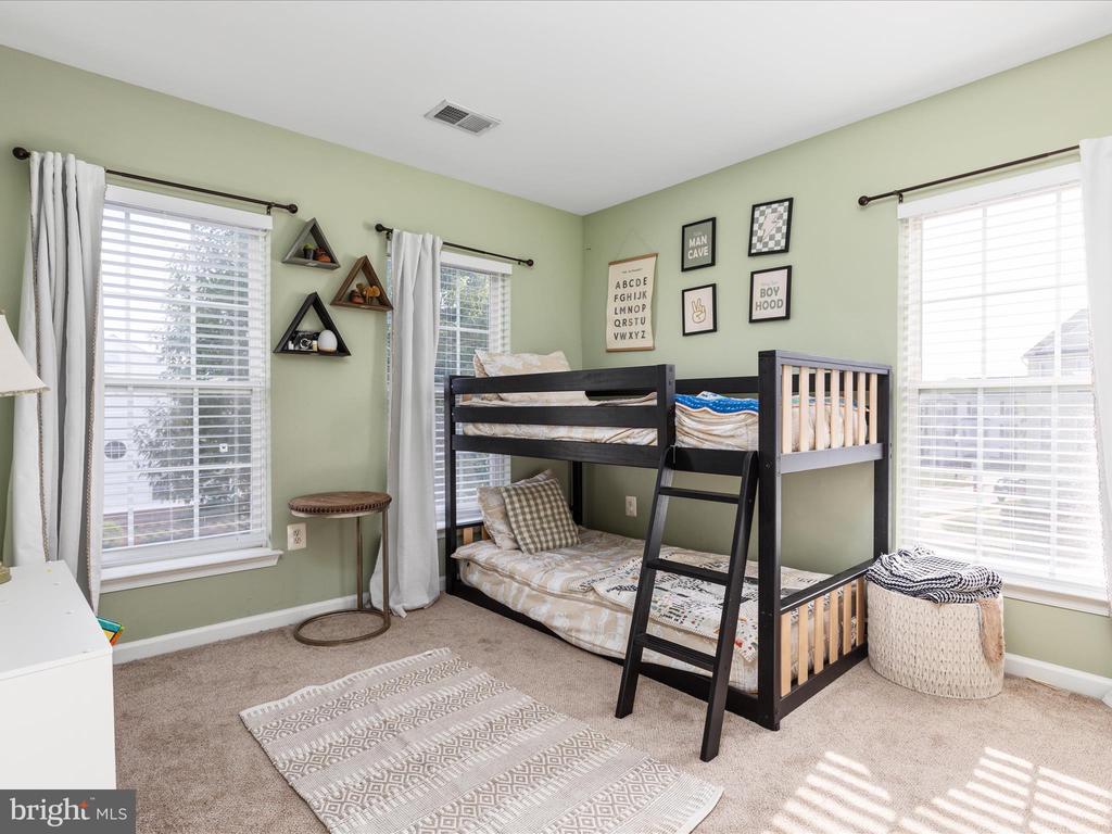 35920 Clover Ter