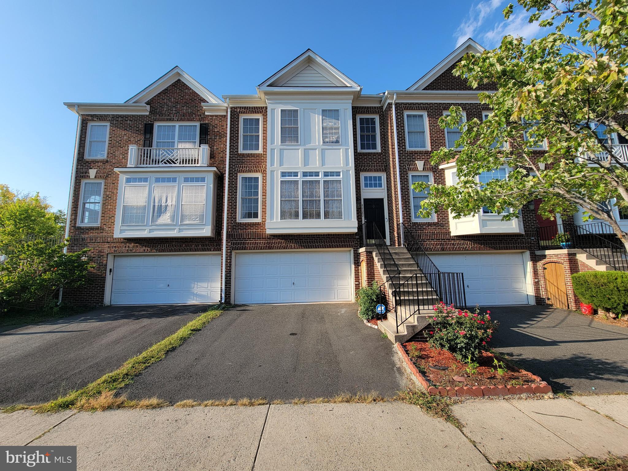 42682 ROLLING ROCK SQ