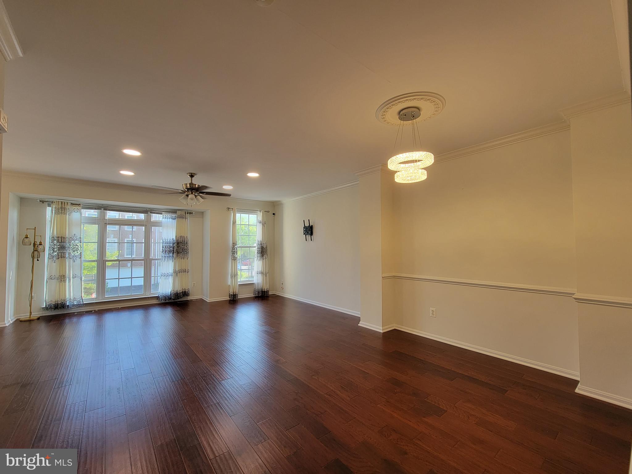 42682 ROLLING ROCK SQ