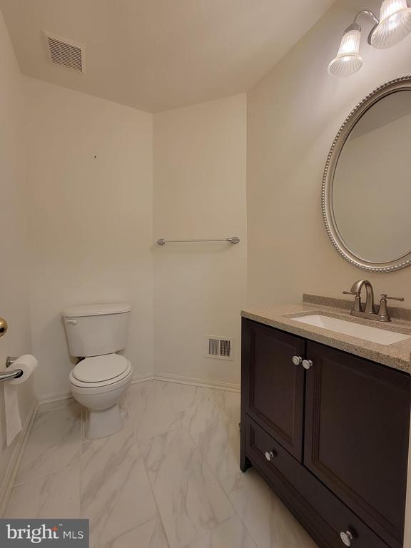 42682 ROLLING ROCK SQ