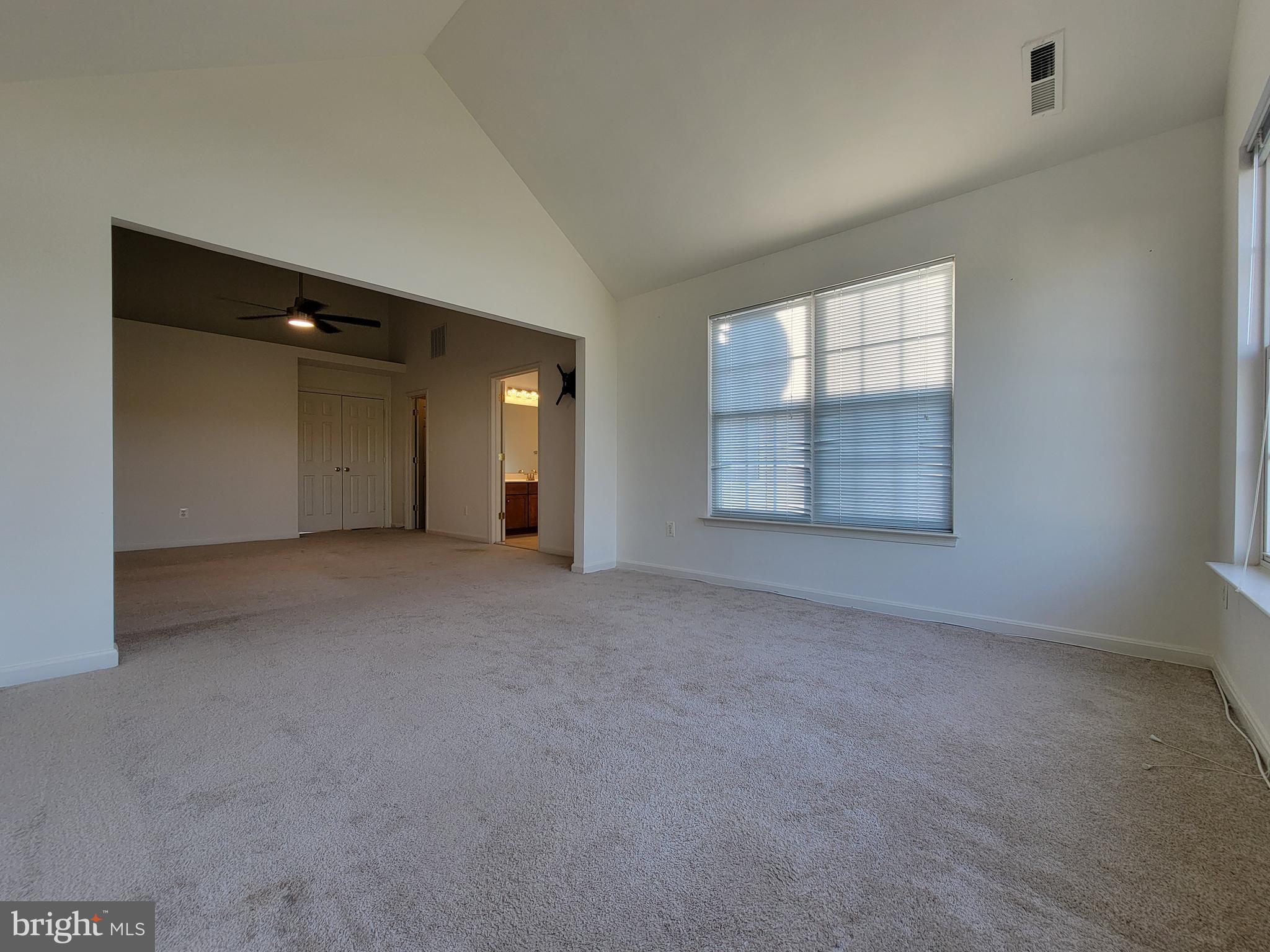 42682 ROLLING ROCK SQ