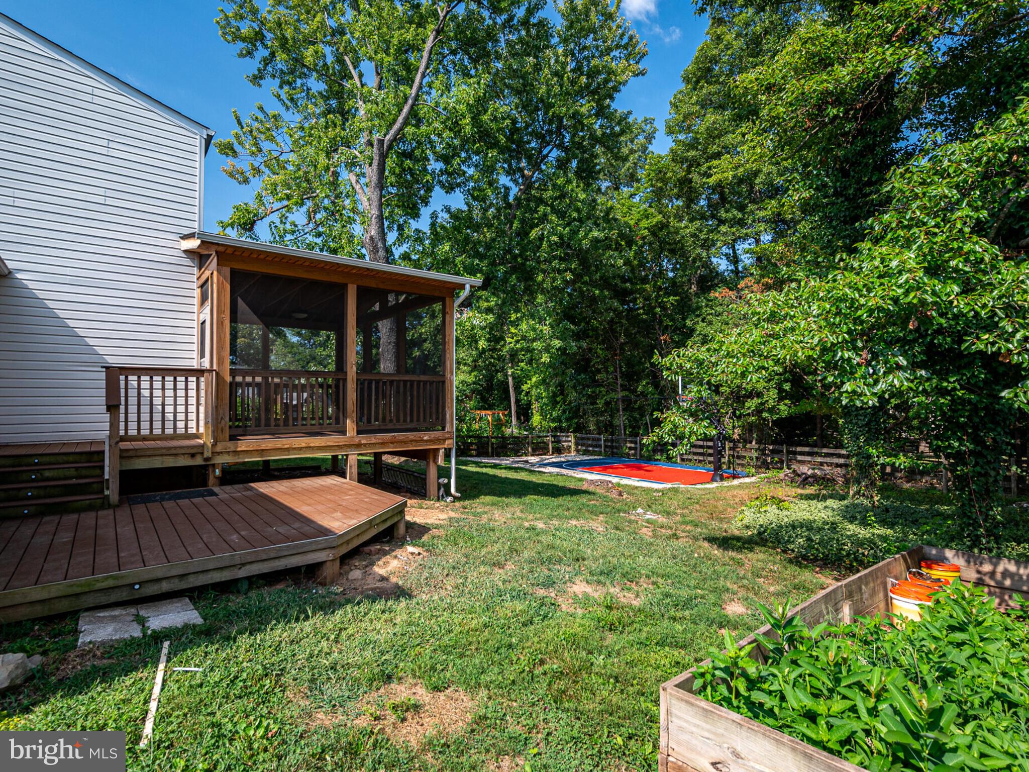 244 Silverleaf Dr