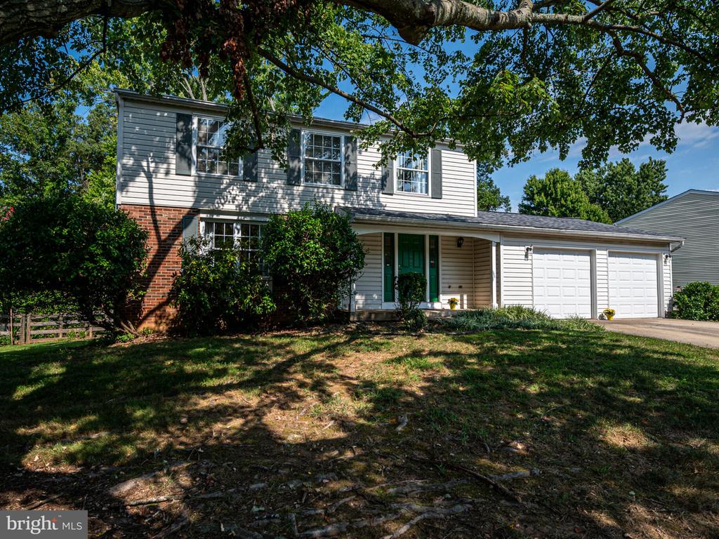 244 Silverleaf Dr