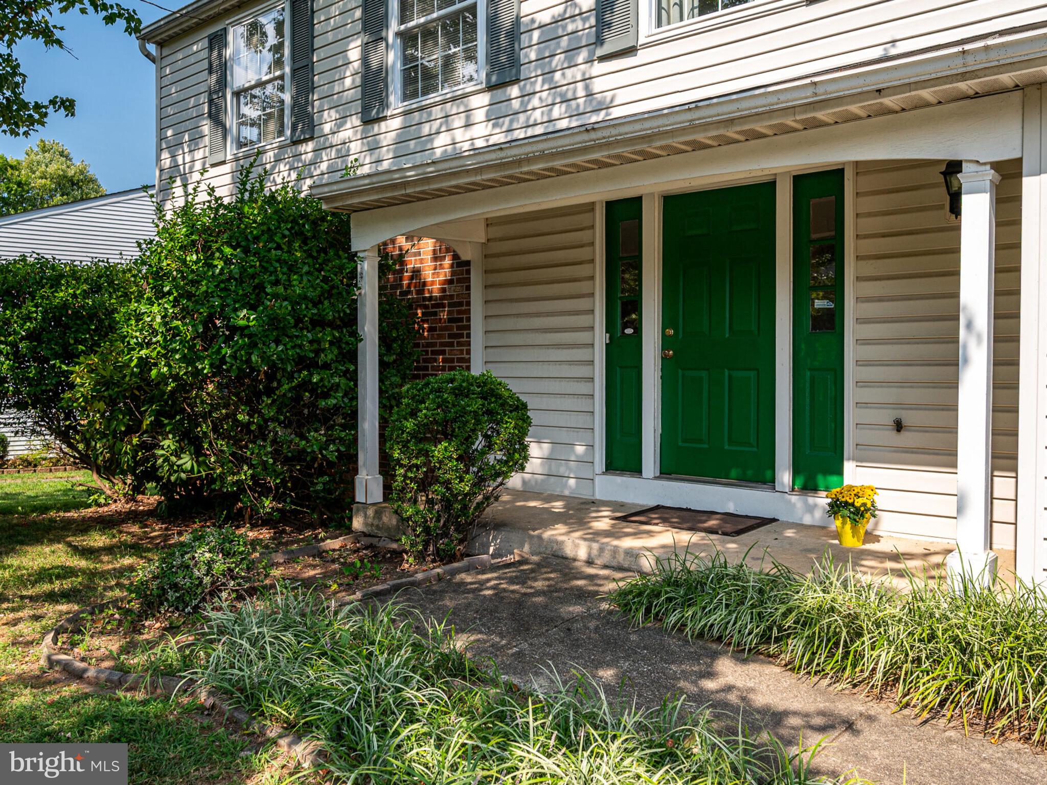 244 Silverleaf Dr