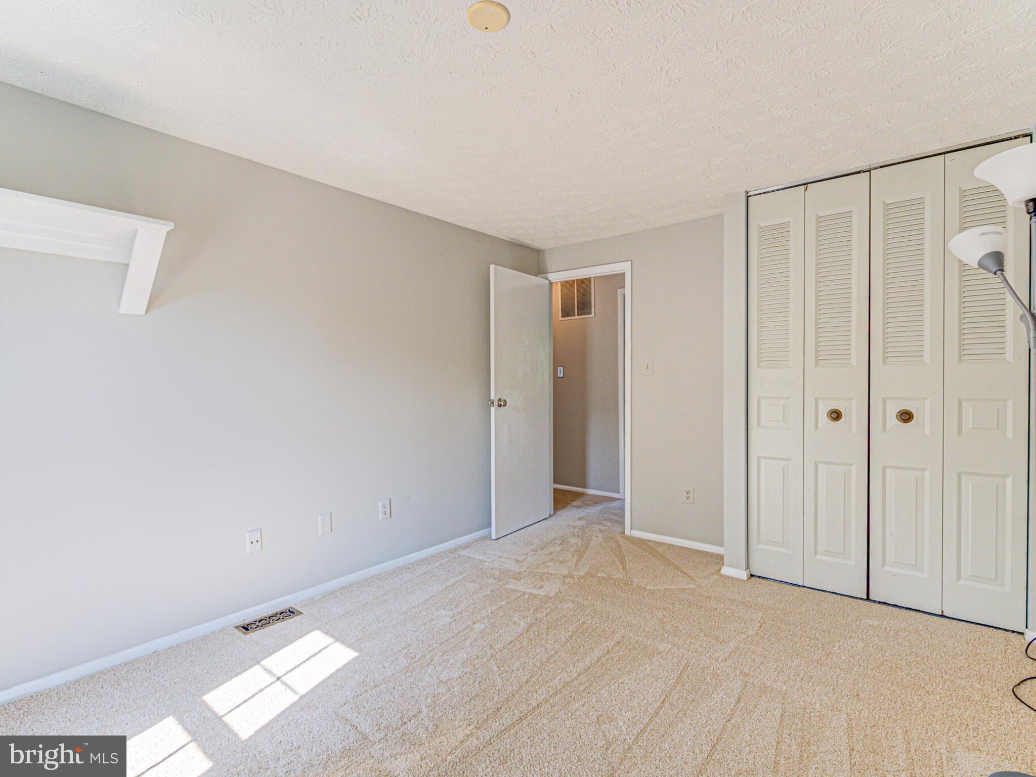 244 Silverleaf Dr