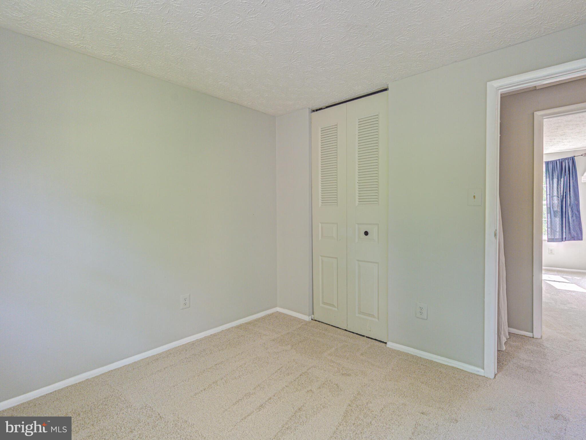 244 Silverleaf Dr