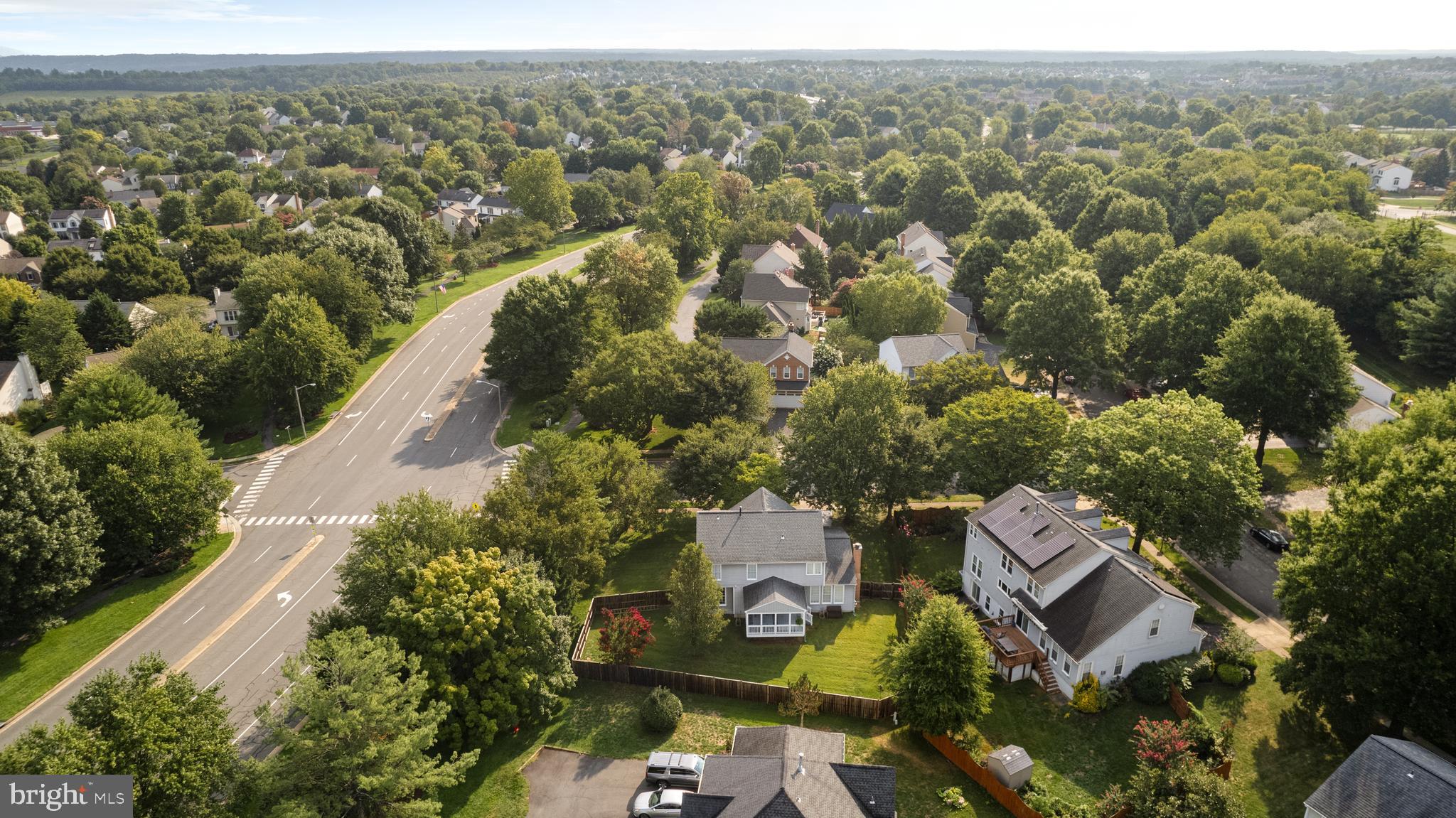 604 Chadfield Way NE