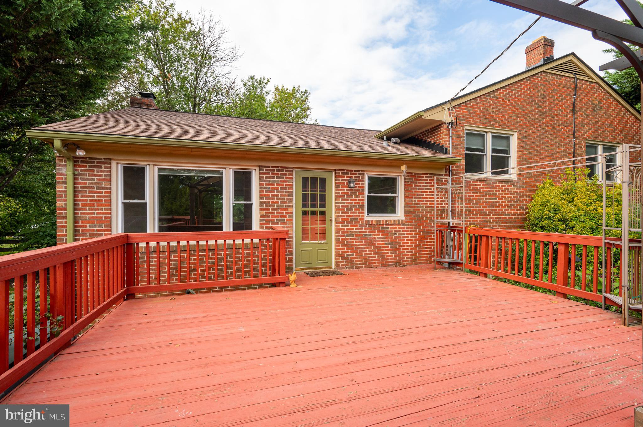 39780 OVERLOOK KNOLLS RD