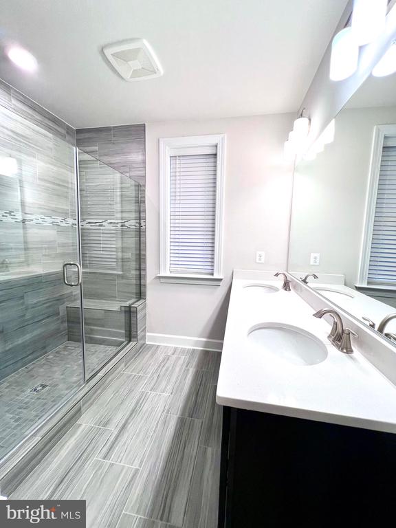 22504 WILSON VIEW TER