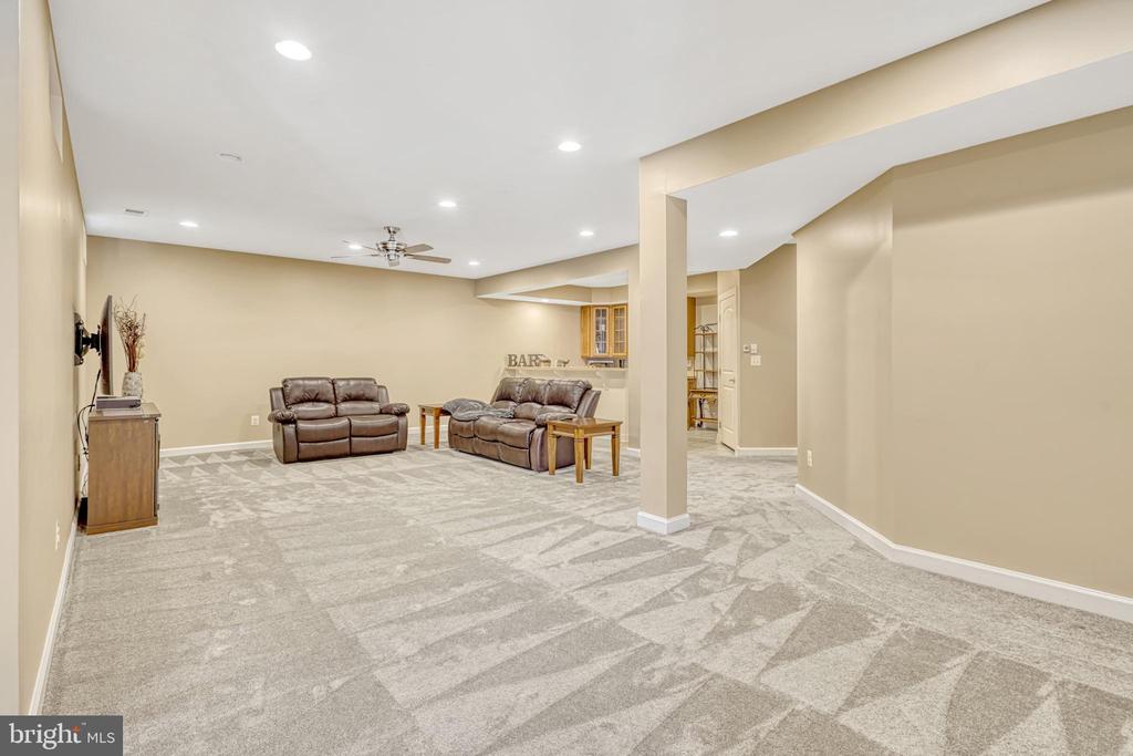 44362 Stoneyrun Pl