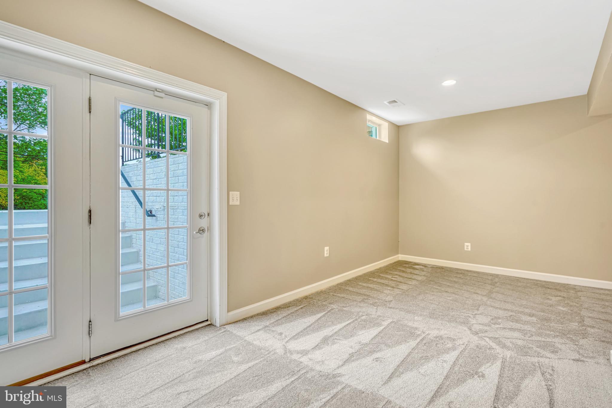 44362 Stoneyrun Pl