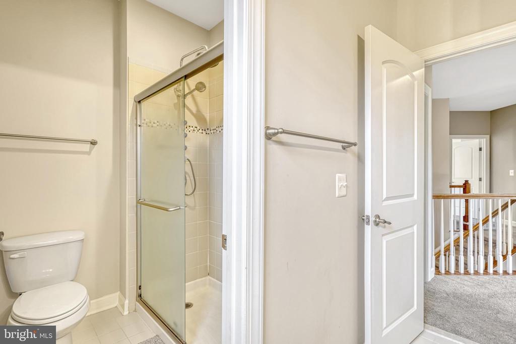 44362 Stoneyrun Pl