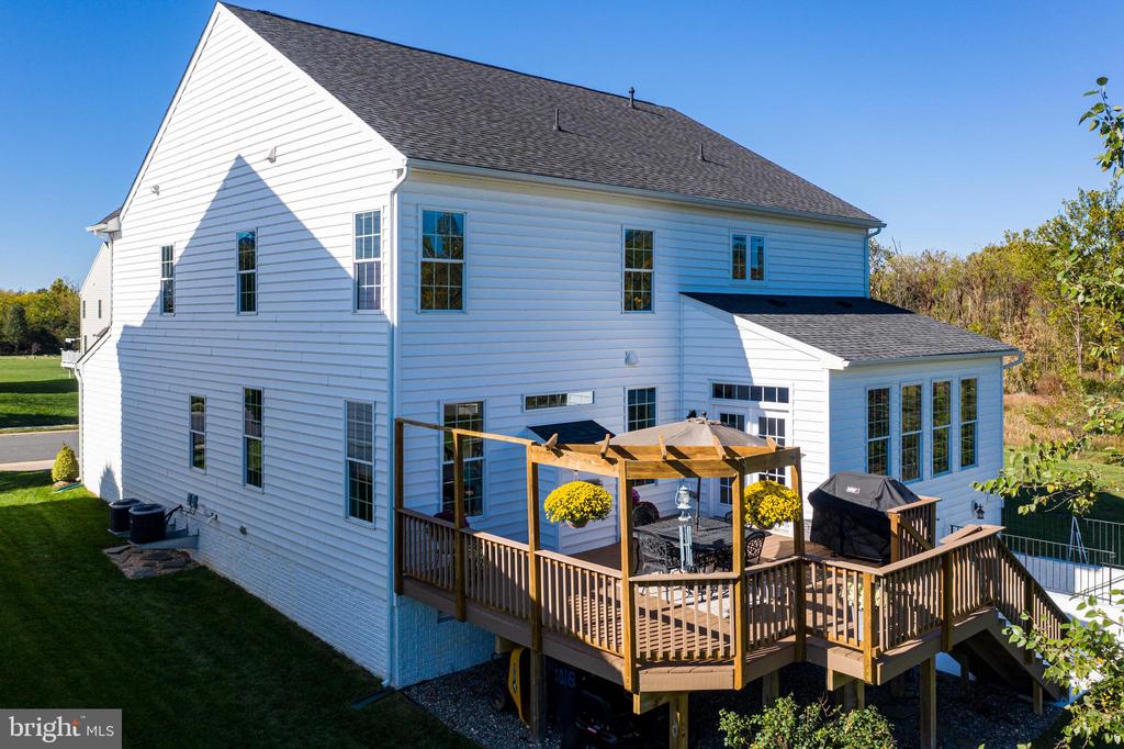 44362 Stoneyrun Pl