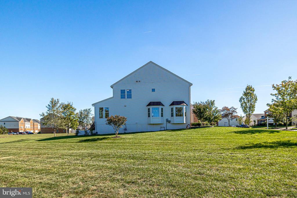 44362 Stoneyrun Pl