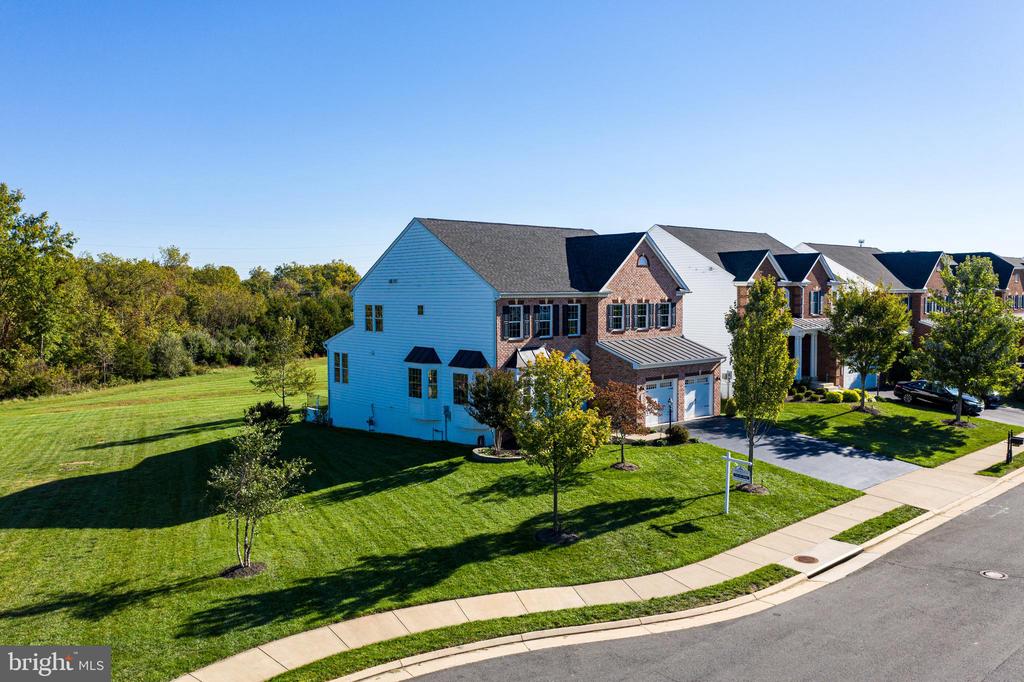 44362 Stoneyrun Pl