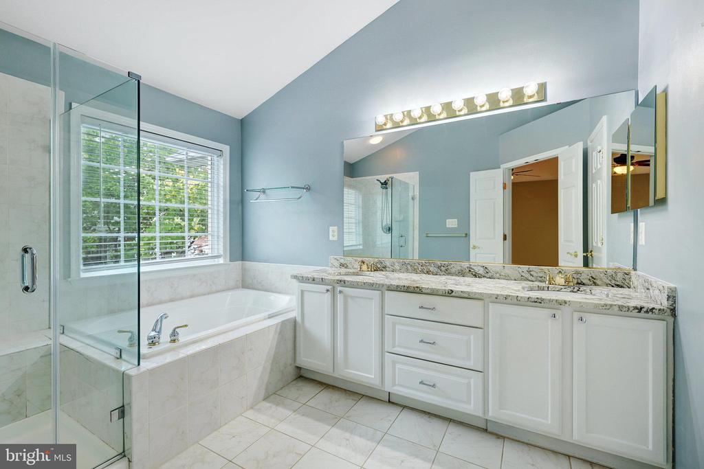 44270 Acushnet Ter