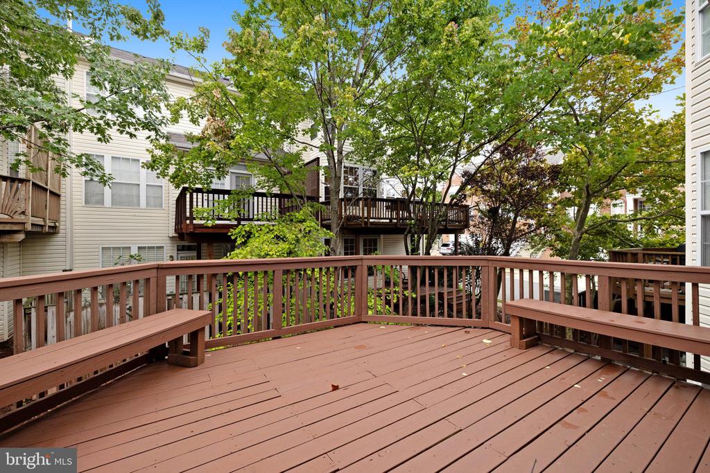 44270 Acushnet Ter