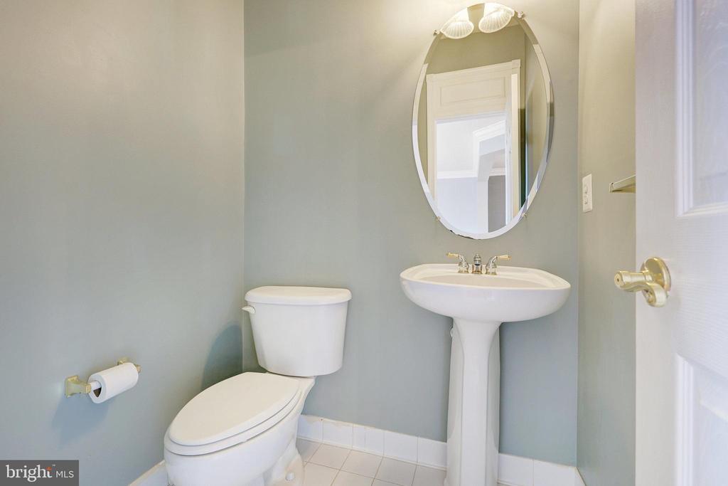 44270 Acushnet Ter