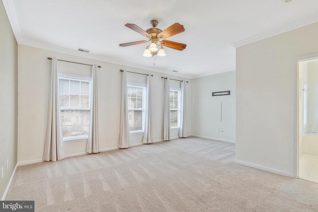 18194 Mill House Sq