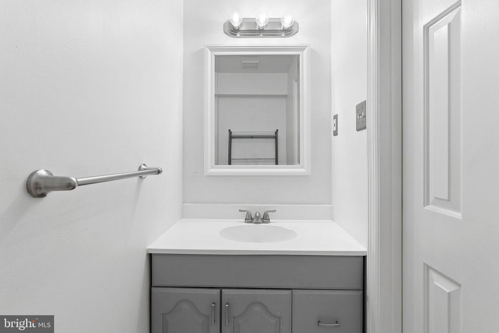 20355 Briarcliff Ter