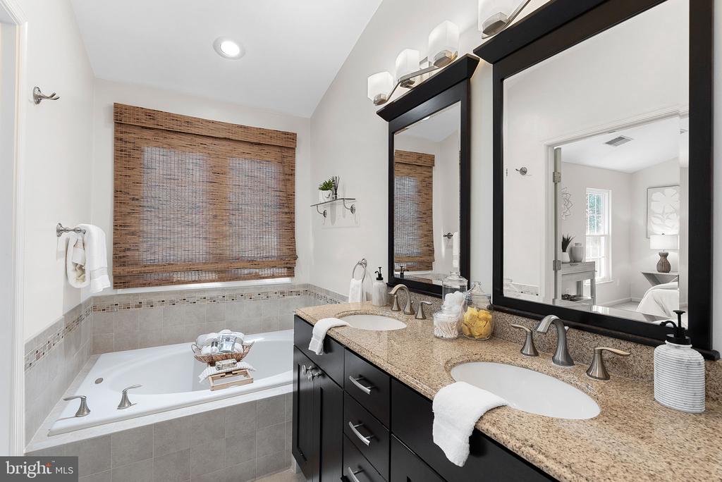20355 Briarcliff Ter