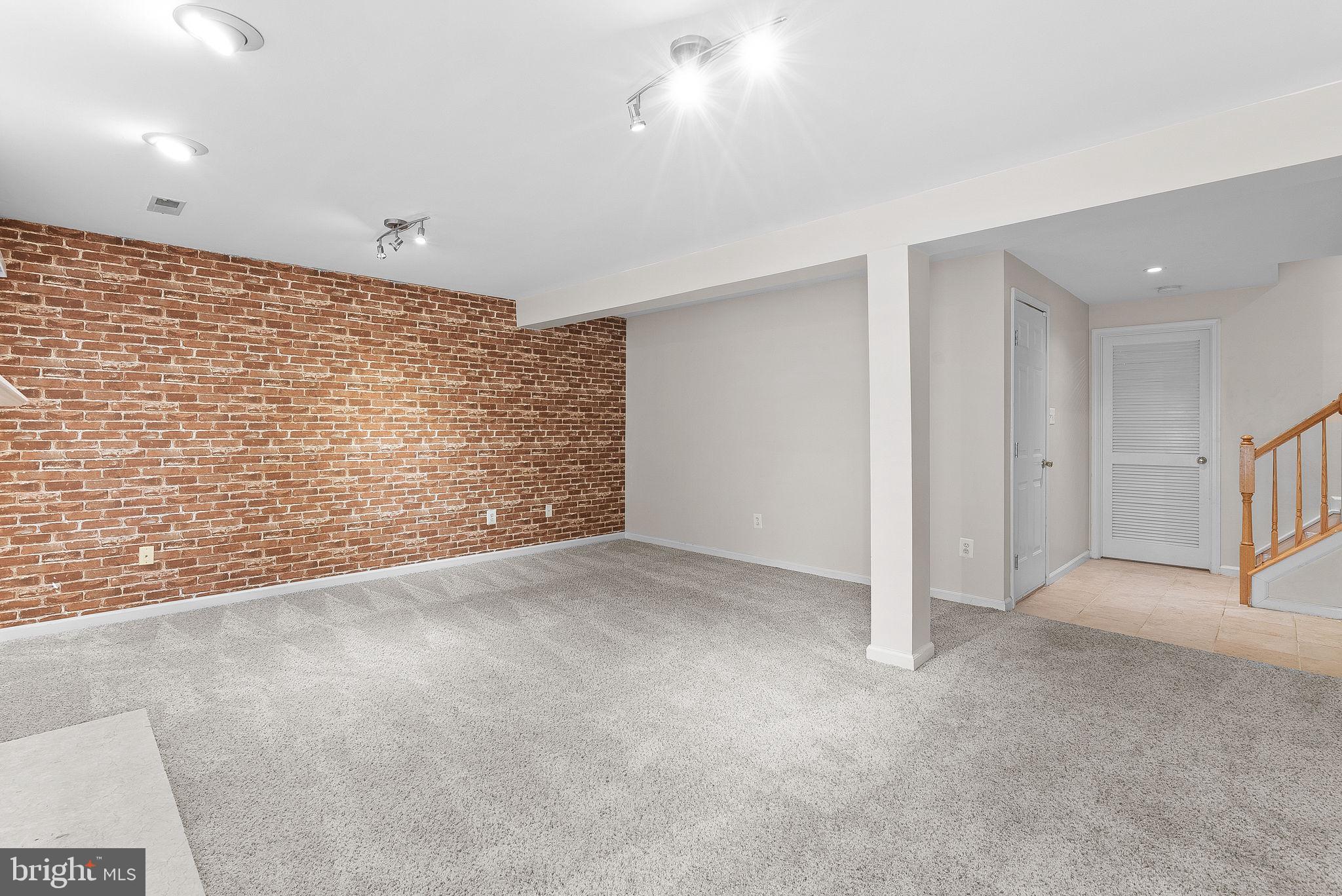 20355 Briarcliff Ter